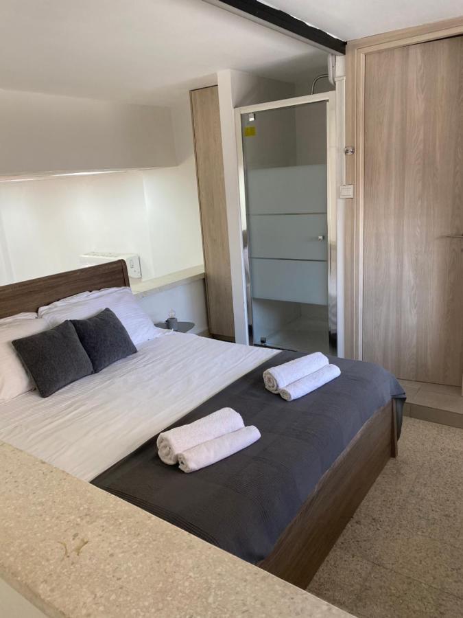 Modern City Center Appartment Saripolou Limassol Extérieur photo