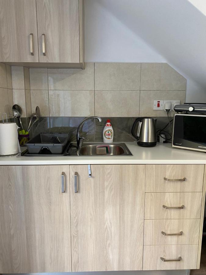 Modern City Center Appartment Saripolou Limassol Extérieur photo